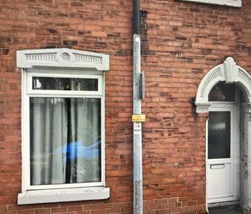 🏡 Traditional HMO Living at 74 Mayfield Street, Hull Room 6 - Doubl... - Photo 6