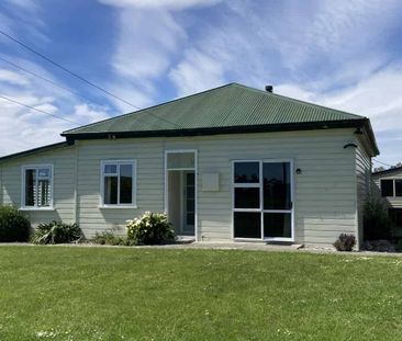 Cottage in the country ready to make your own now! - Photo 1