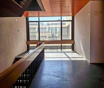 Möbliertes Attikaeinzimmer in der Innenstadt von Bellinzona zu verm... - Photo 4