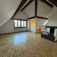 Charmante 4-Zimmer-Altbauwohnung mit Seeblick in Horgen - Foto 1