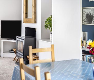 4 bedroom detached house to rent - Photo 4