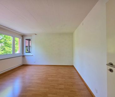 Charmante 4.5-Zimmer-Wohnung am Lindenplatz in Schaffhausen - Photo 2
