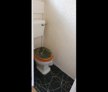 Room in a Shared Flat, Sherfield Gardens, SW15 - Photo 5