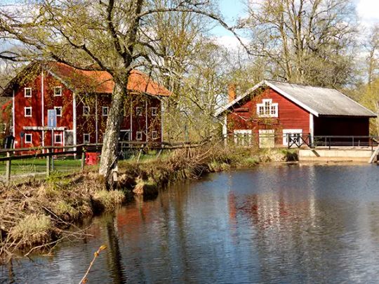 Mysigt radhus i Hasselfors – ditt nästa hem väntar! - Photo 1