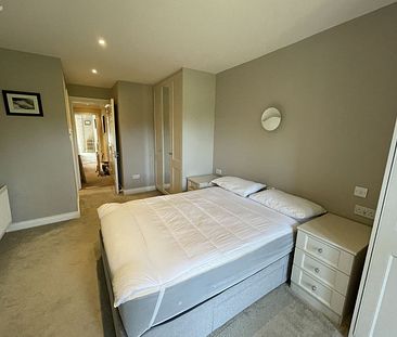 Apartment 33, The Elm, Carysfort Hall - Photo 1