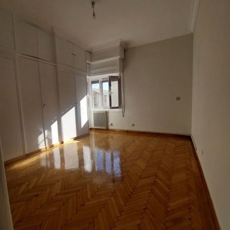 Διαμέρισμα για ενοικίαση Μουσείο (Εξάρχεια - Νεάπολη) - Photo 4