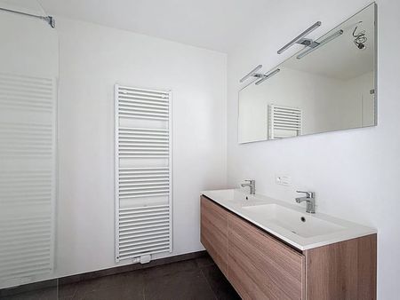 Appartement te huur - Foto 2