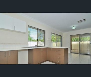 Modern Family Home- Spacious & Low-Maintenance - Photo 3