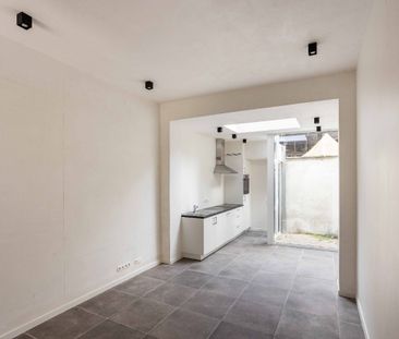 GERENOVEERDE RIJWONING TE HUUR IN KORTRIJK - Photo 6