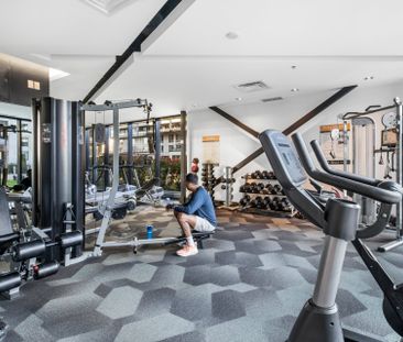 195 Rue Peel, Montréal (Le Sud-Ouest), QC H3C - Photo 3