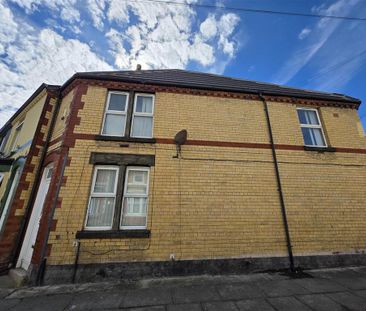 3 bedroom end of terrace house to rent - Photo 4