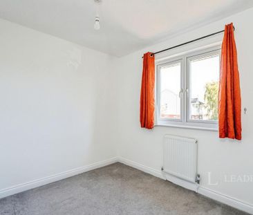 4 bedroom terraced house to rent - Photo 6