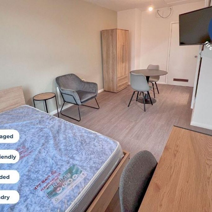 1 bedroom flat to rent - Photo 1