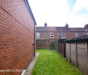 10 Glen Avenue - Photo 1