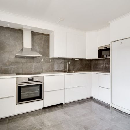 Örebro - 3rok - 7mån - 11.500kr/mån - Photo 4