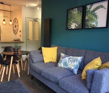 High-End Boutique Accommodation for Working Professionals - Photo 3