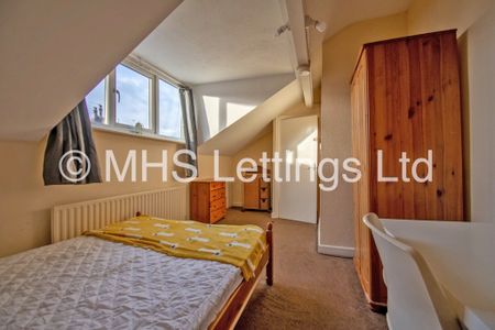 3 Bedroom Mid Terraced House for rent in Lumley Road - Photo 5