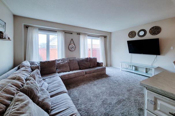 For Lease - 20 McConkey Crescent Unit# 33, Brantford, Ontario - Photo 1