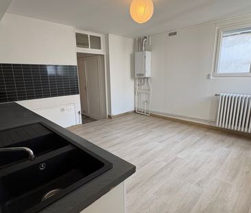 Location Appartement 4 pièces 130m² AUXONNE 21130 - Photo 3