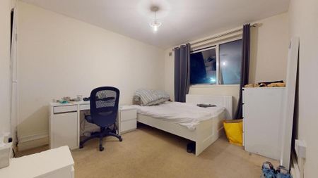 5 bedroom flat to rent - Photo 2