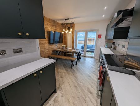 James Road, Bristol - Photo 3