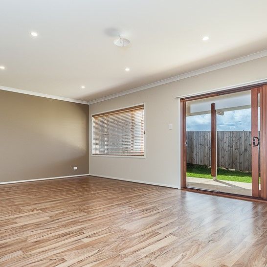 Comfort, Style and Convenience Under One Roof! - Photo 1