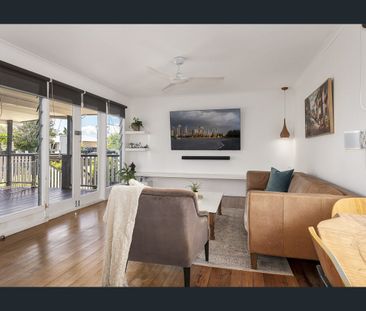 UPSTAIRS & DOWNSTAIRS DWELLINGS – FLEXIBLE LIVING OPTIONS - Photo 3