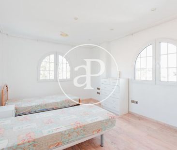5 bedroom luxury Villa for rent in L'Eliana, Spain - Foto 1