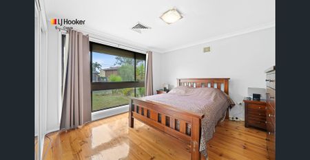 Spacious Family Home - Photo 3