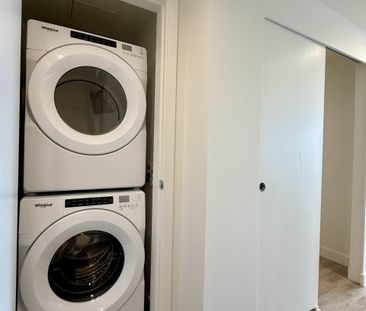 Rest of October FREE! 1 Bdrm+Den at Water St. by the Park: Brand New! - Photo 2