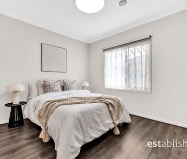 Modern Family Living with Space, Style & Comfort – Close to Schools... - Photo 5