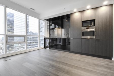 For Lease - 70 Temperance Street Unit# 4103, Toronto, Ontario - Photo 5