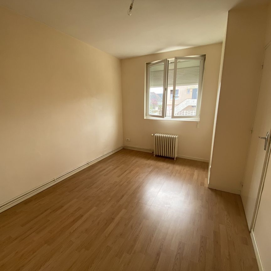 Location Appartement 2 pièces 43m² LE CREUSOT 71200 - Photo 1