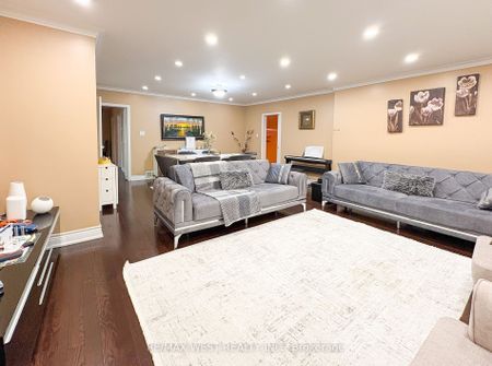 For Lease - 5 Arlstan Drive Unit# Main, Toronto, Ontario - Photo 2