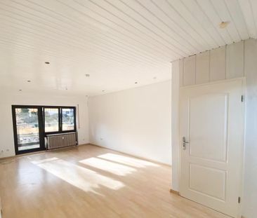 Schöne 2 ZKB Wohnung mit Balkon am Saarbrücker Schloss - Photo 4