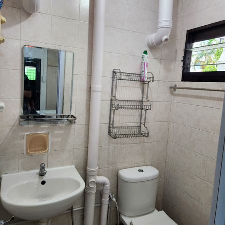 2 Bedroom HDB_THREE_ROOM at Ang Mo Kio - Photo 4