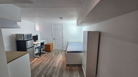 For Lease - 2 Maretta Avenue Unit# Basement #A, Toronto, Ontario - Photo 4