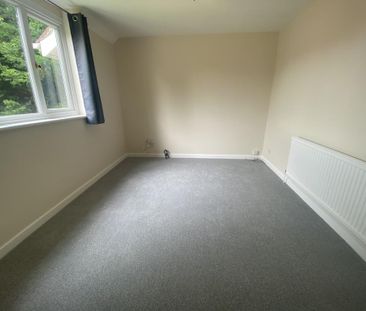 2 bedroom maisonette to rent - Photo 4