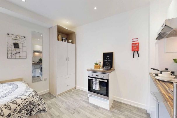 Studio to rent - Photo 1