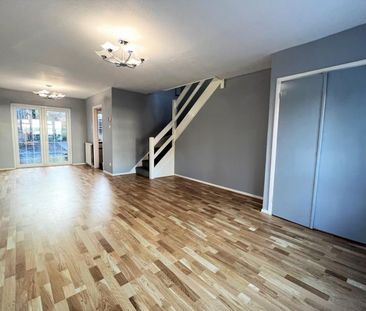 York Road, Woking - 3 bedrooms Property for lettings - Seymours - Photo 1