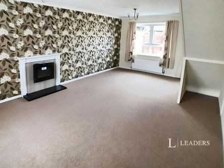3 bedroom end of terrace house to rent - Photo 3