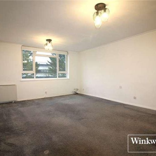 Holt Close, Elstree, Borehamwood, Hertfordshire, WD6 - Photo 1