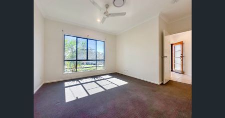 41 Brooksfield Drive, Sarina Beach - Photo 2