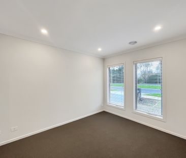 24-26 Massey Crescent, Curlewis - Photo 3