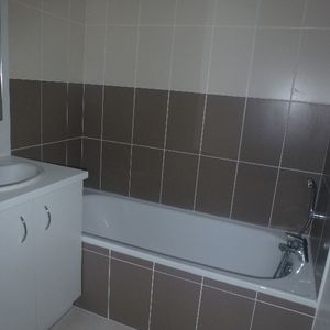 Location : appartement T2 à PERPIGNAN Porte d'Espagne - Photo 2