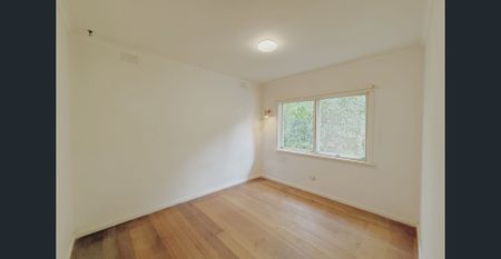 Spacious Family Home - Photo 3