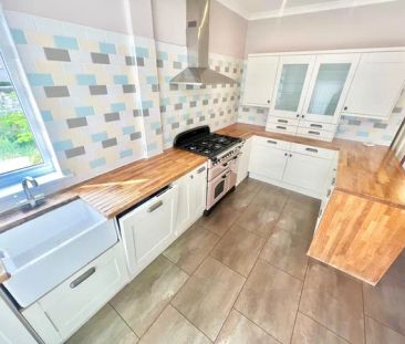 Merryvale Avenue, Giffnock, G46 6DD - Photo 2