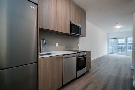 For Lease - 7439 Kingston Road Unit# 321, Toronto, Ontario - Photo 3