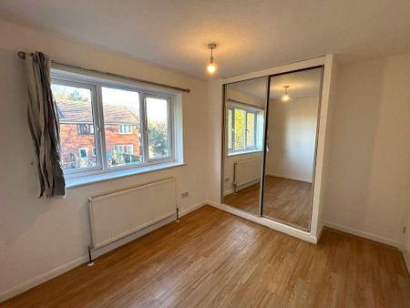 2 bedroom terraced house to rent - Photo 5