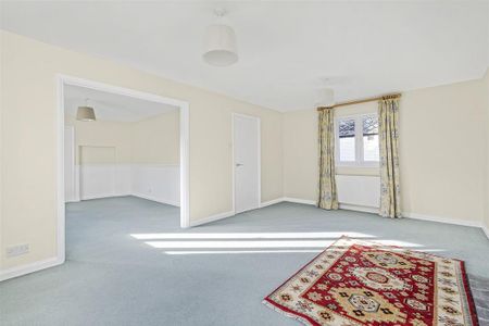 3 bedroom detached house to rent - Photo 2